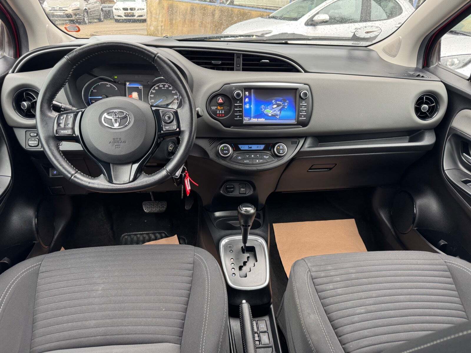 Toyota Yaris 1,5 Hybrid H2 e-CVT