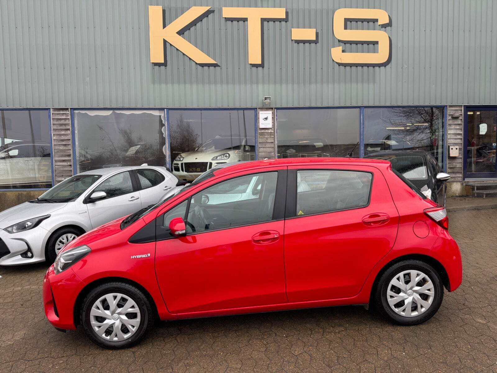 Toyota Yaris 1,5 Hybrid H2 e-CVT