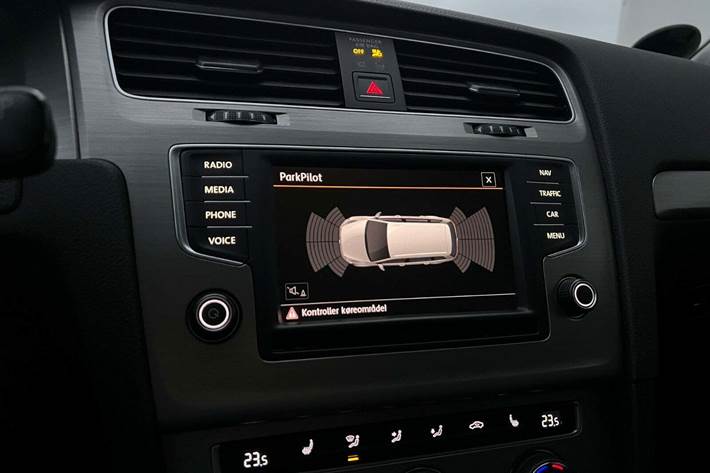 Sort VW Golf VII fra 2016