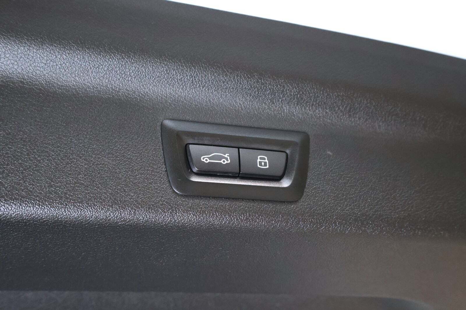 Hvid BMW iX1 fra 2023