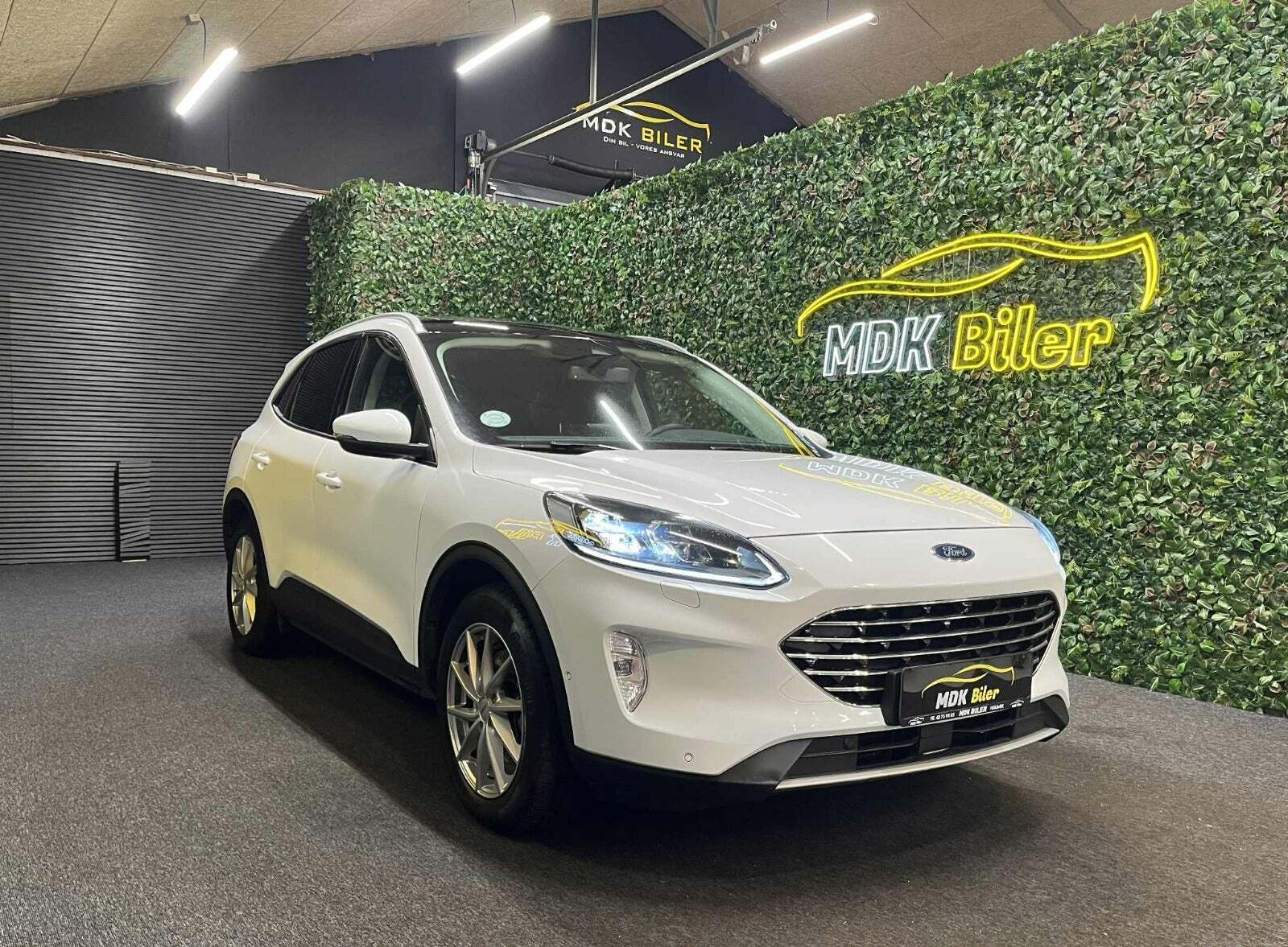 Ford Kuga 2,5 PHEV Titanium X CVT