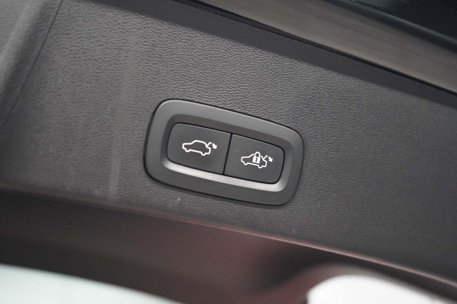 Volvo XC40 P6 ReCharge Plus