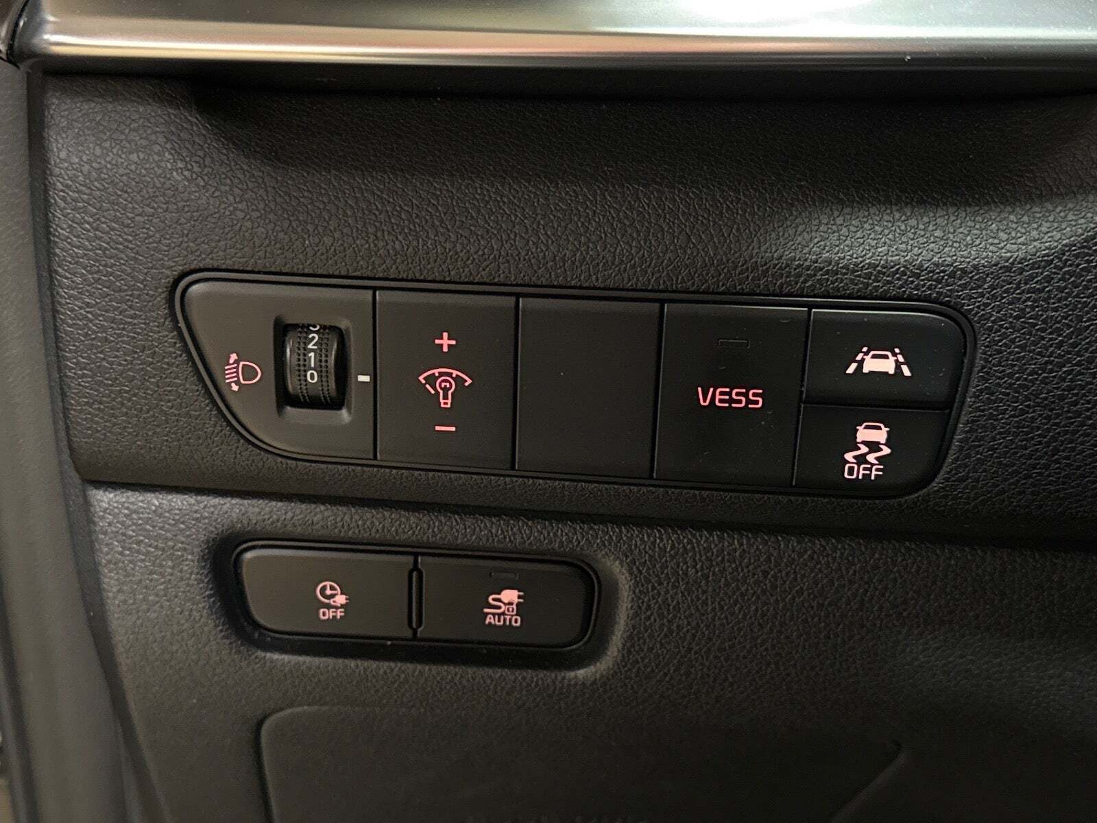 Grå Kia e-Niro fra 2021