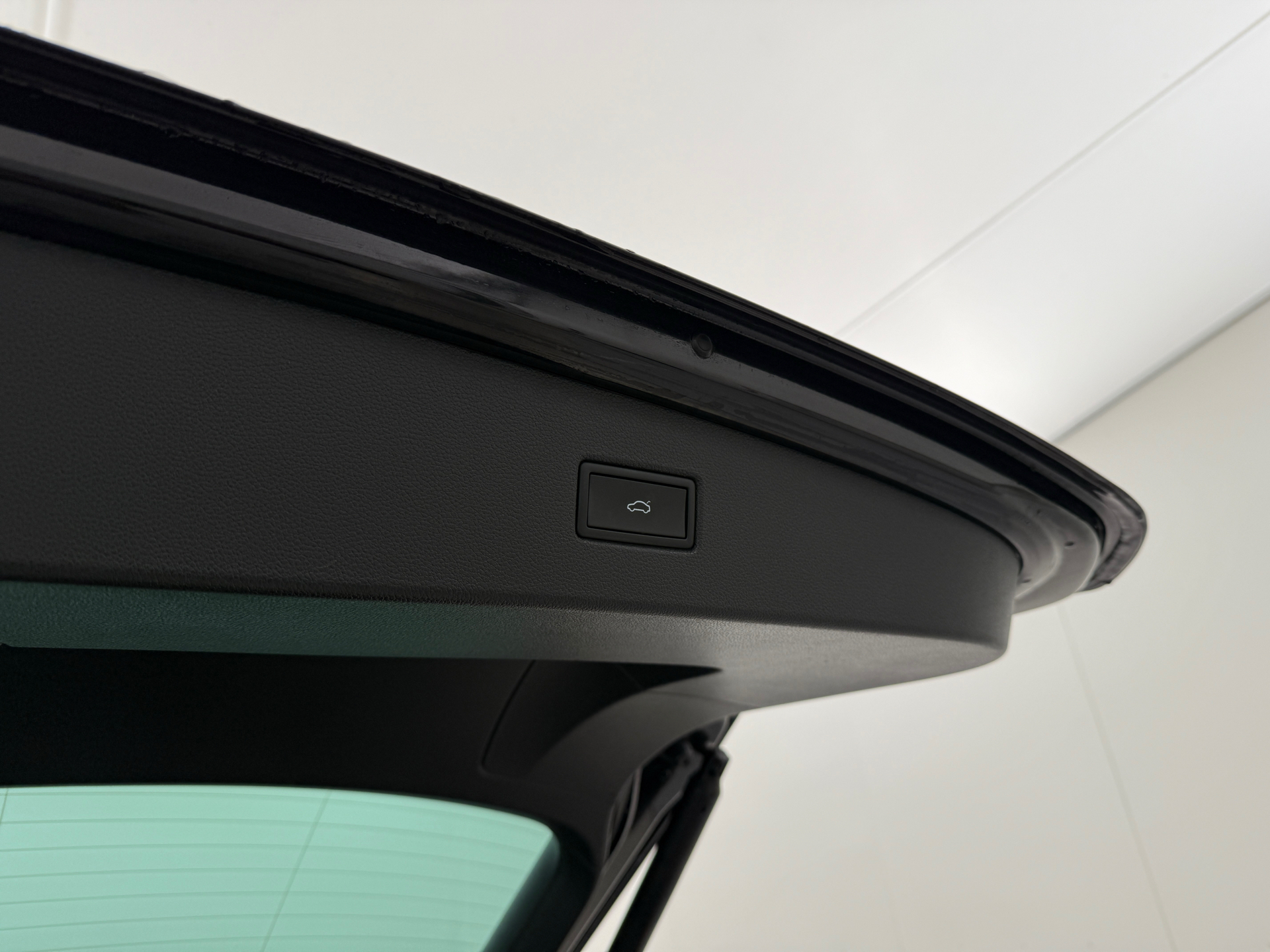 Sort VW Tiguan fra 2022