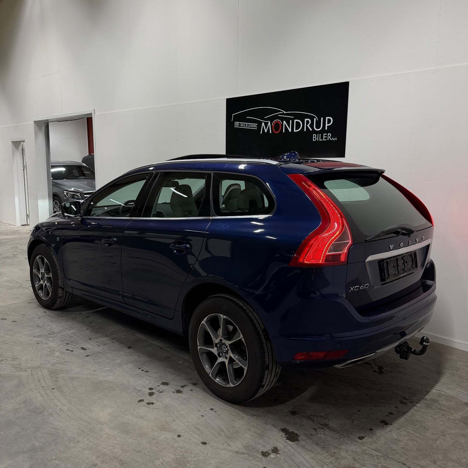 Volvo XC60 2,4 D4 190 Ocean Race aut. AWD