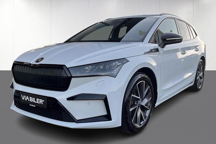 Hvid Skoda Enyaq fra 2022 set udefra