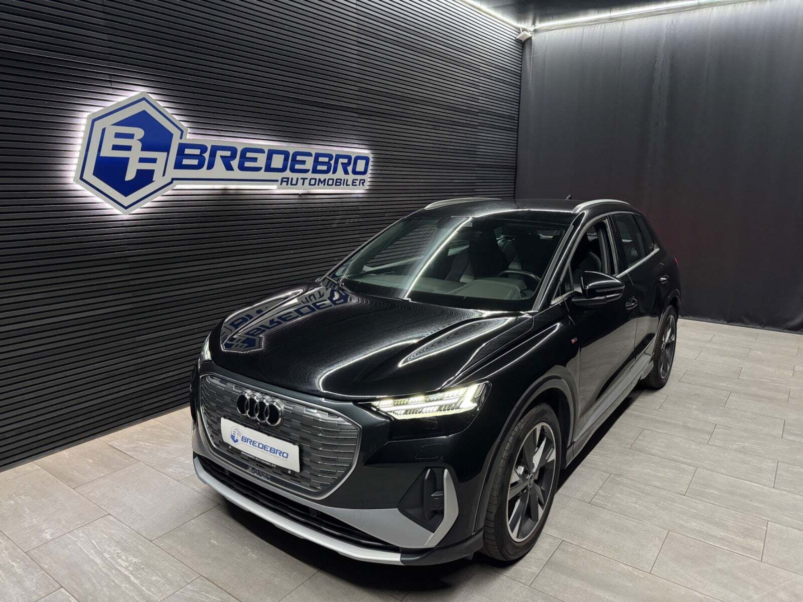 Audi Q4 e-tron 45 S-line