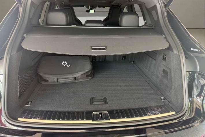 undefined Porsche Cayenne fra 2022