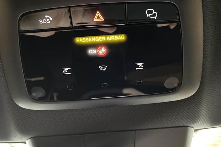 Grå Volvo EX30 fra 2025