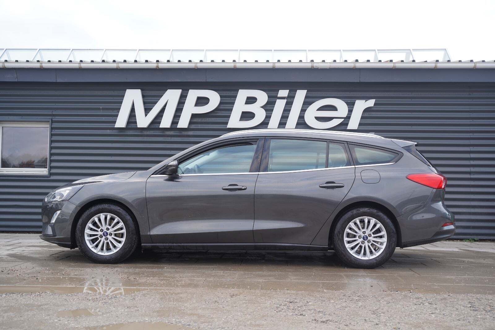 Ford Focus 1,0 EcoBoost Active stc.