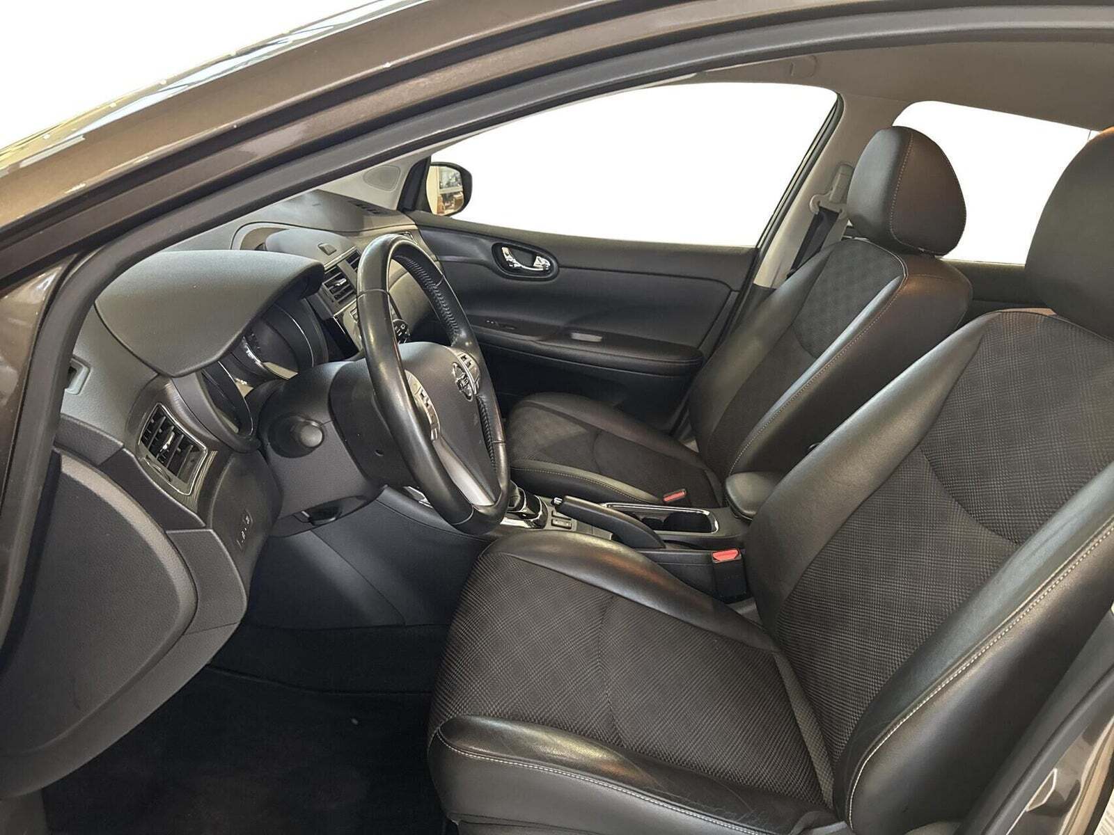 Brun Nissan Pulsar fra 2016