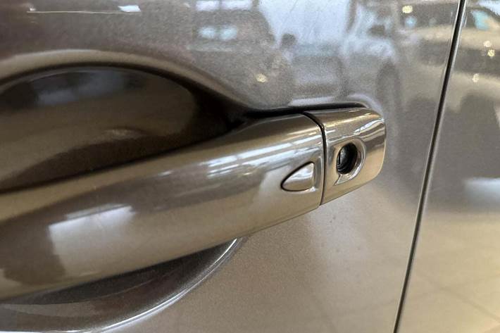 Brun Nissan Pulsar fra 2016