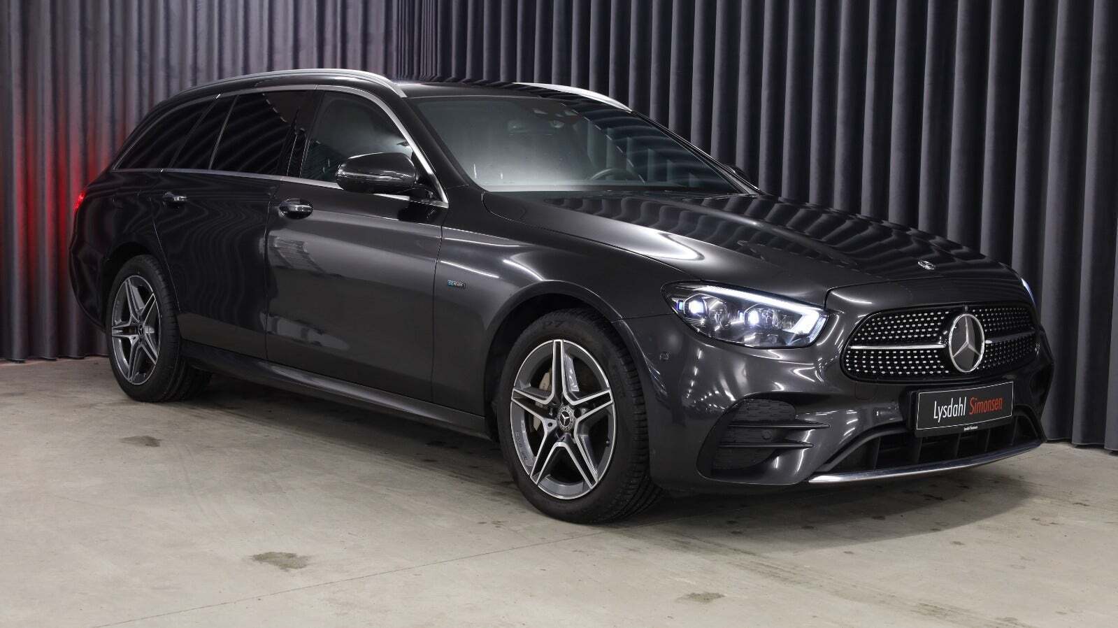 Mercedes E300 de 2,0 AMG Line stc. aut.