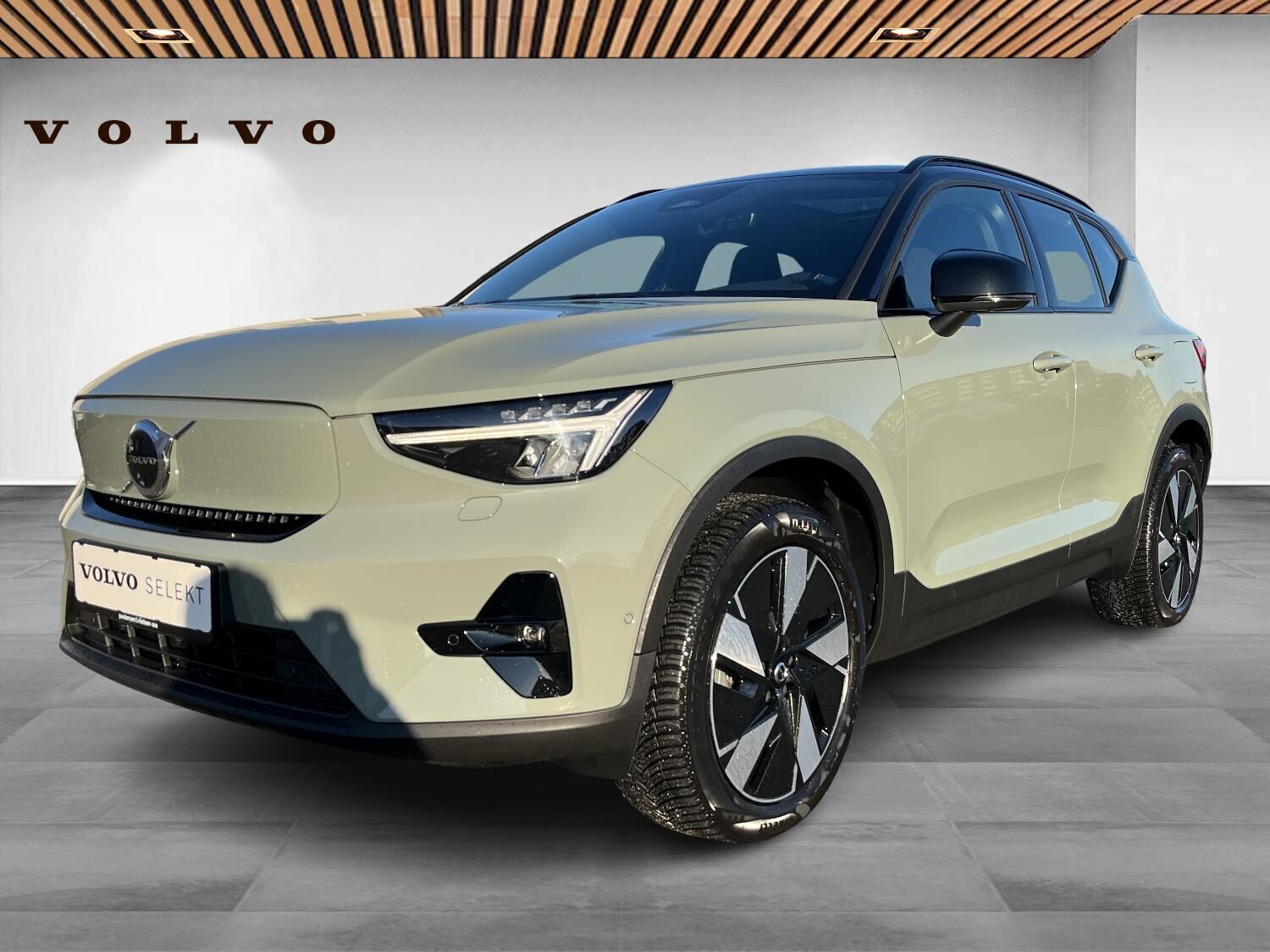 Volvo XC40 Recharge Extended Range Ultimate 252HK 5d Aut.