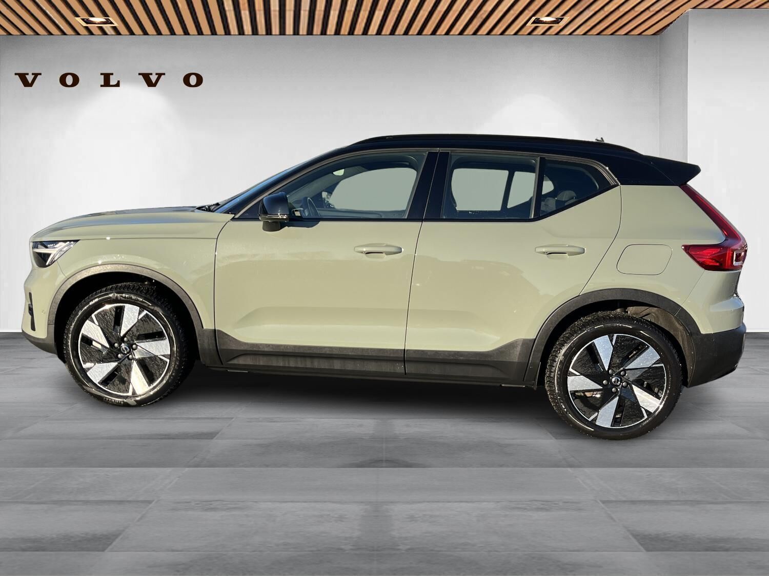 Volvo XC40 Recharge Extended Range Ultimate 252HK 5d Aut.