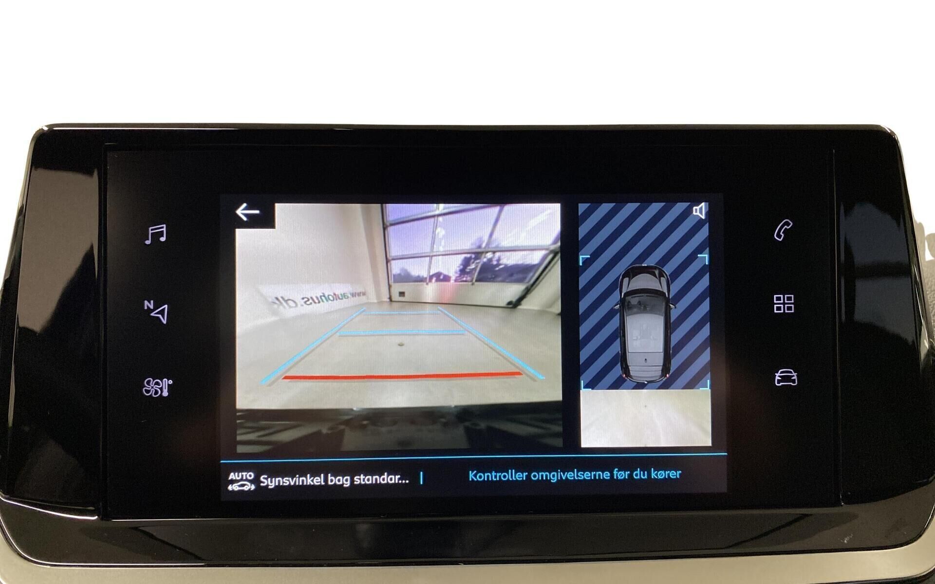 Sort Peugeot e-208 fra 2023