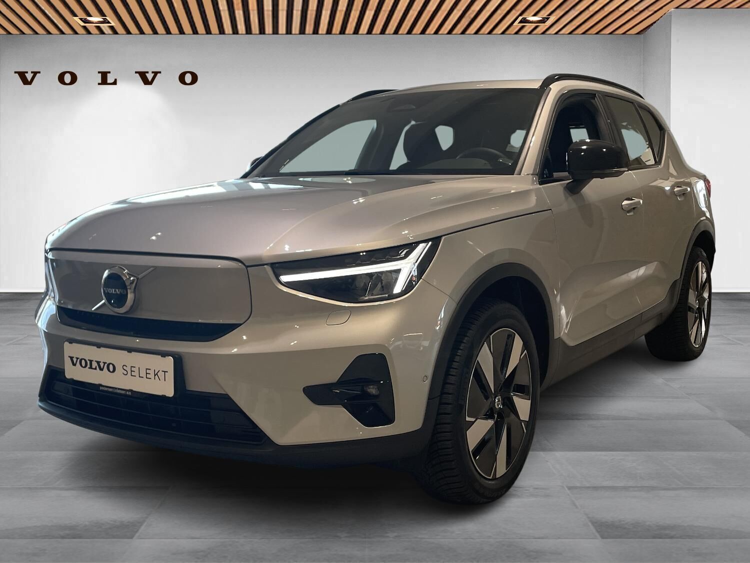 Volvo XC40 Recharge Extended Range Ultimate 252HK 5d Aut.