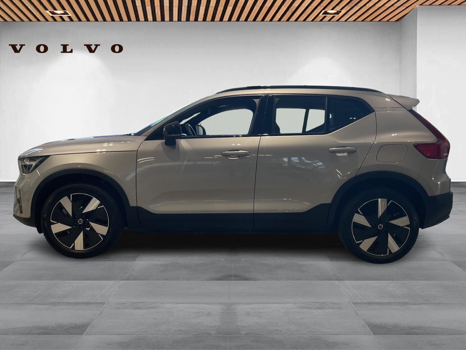 Volvo XC40 Recharge Extended Range Ultimate 252HK 5d Aut.