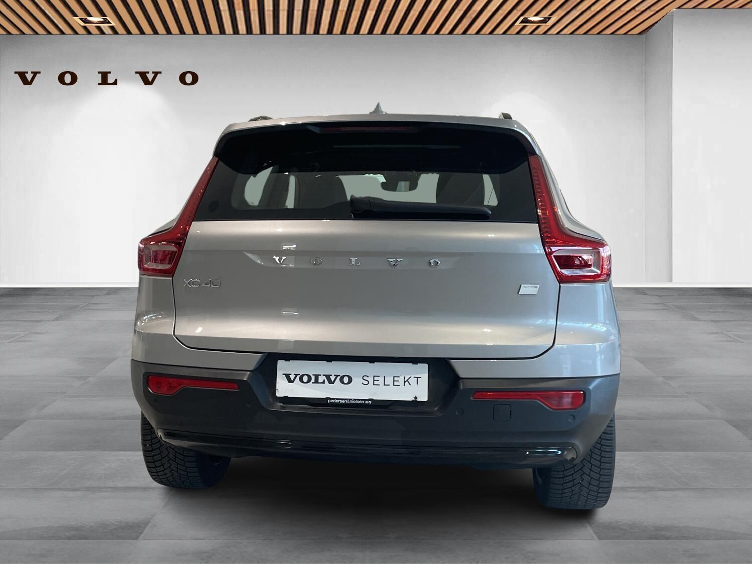 Volvo XC40 Recharge Extended Range Ultimate 252HK 5d Aut.