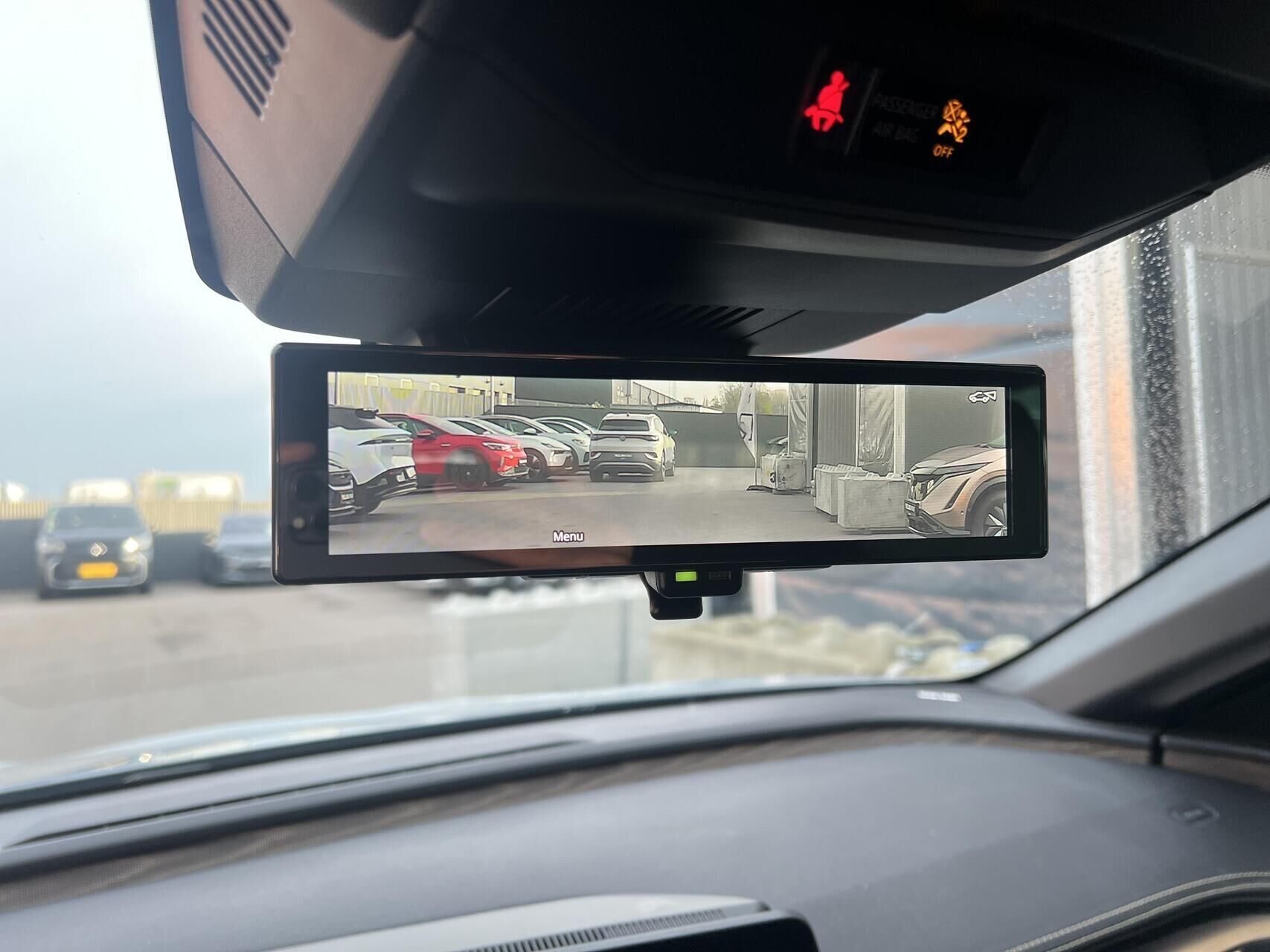 Grå Renault Mégane fra 2022