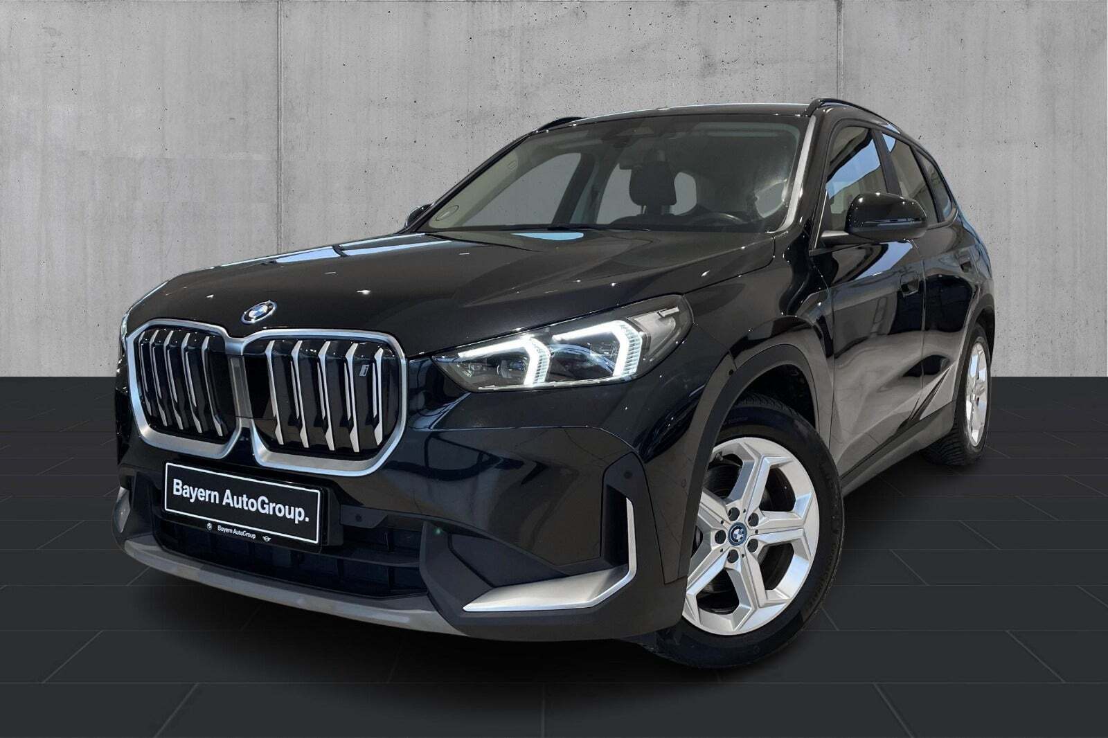 BMW iX1 xDrive30 X-Line