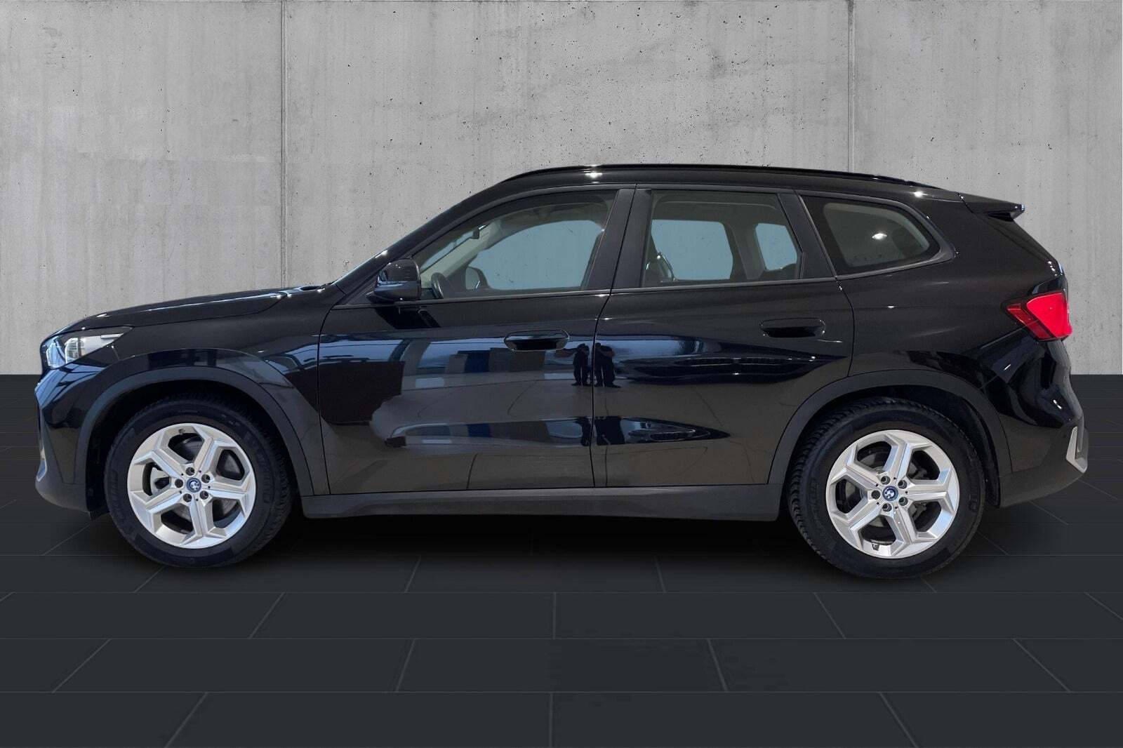 BMW iX1 xDrive30 X-Line