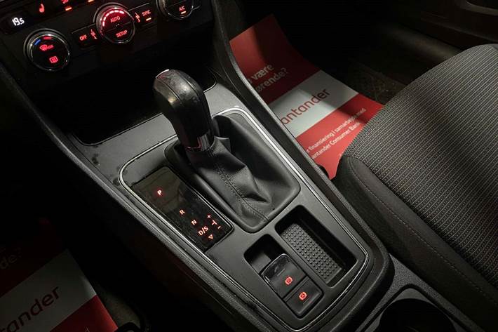 Blå Seat Leon fra 2018