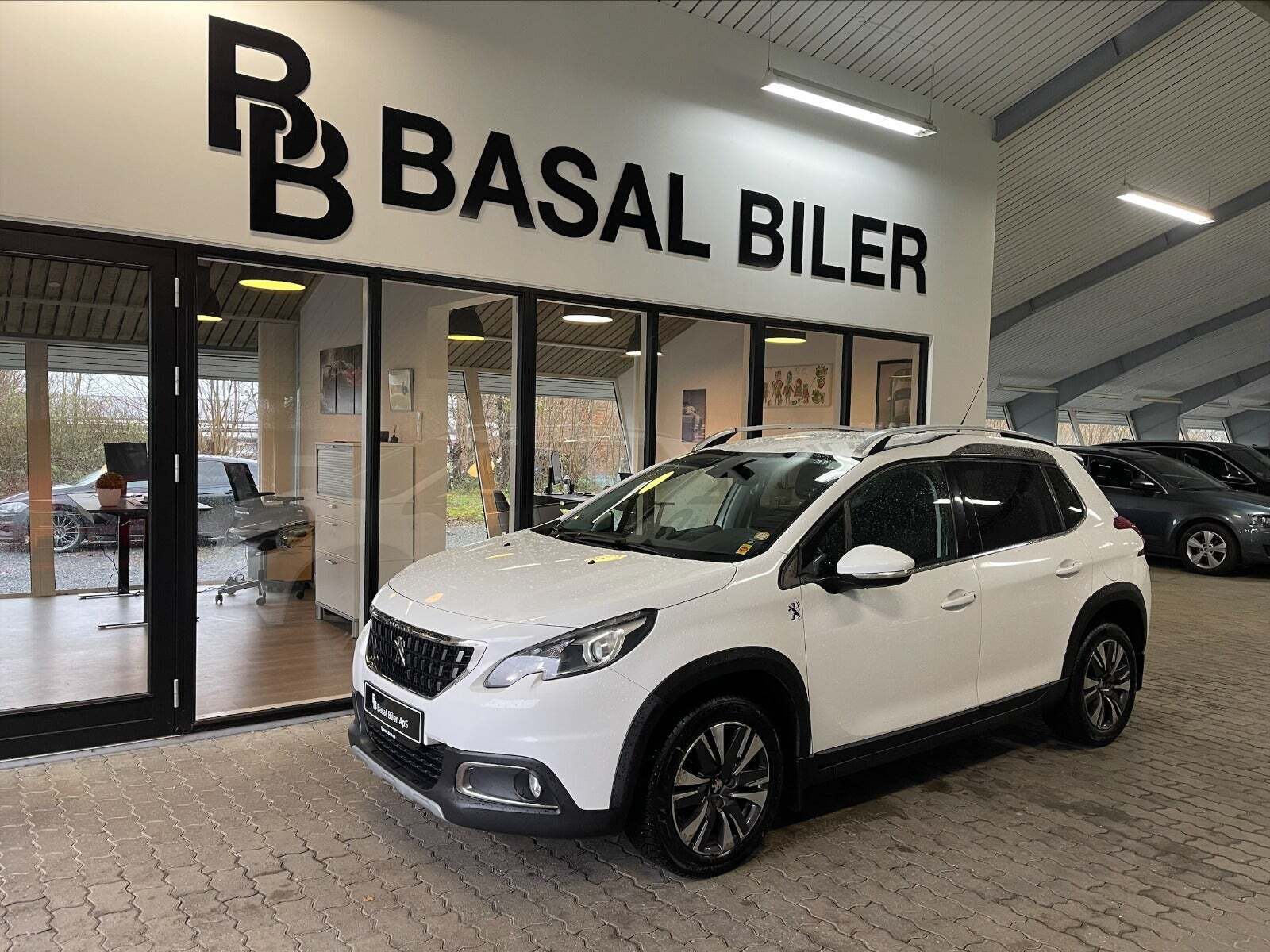 Peugeot 2008 1,6 BlueHDi 100 Allure
