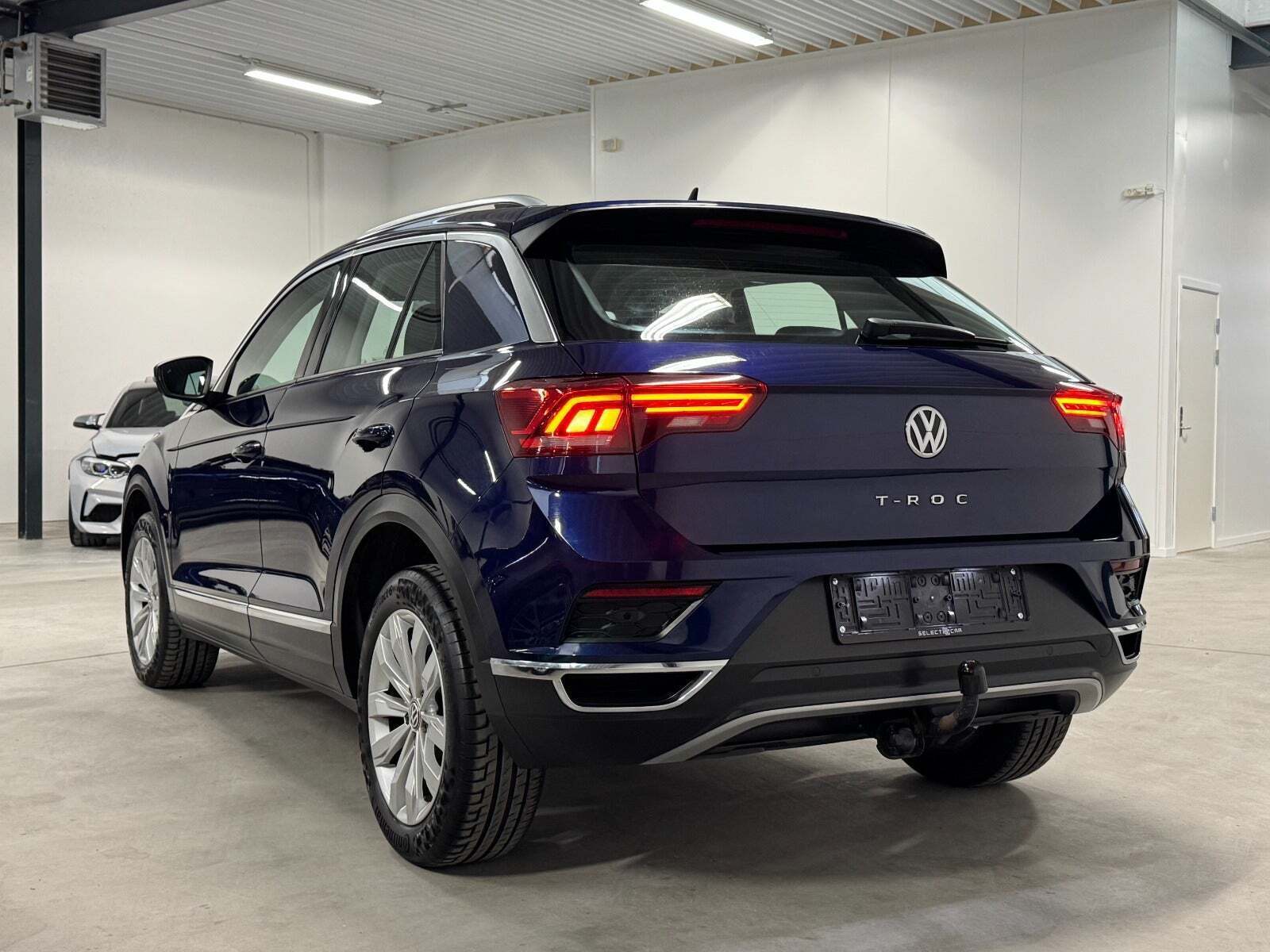 Blå VW T-Roc fra 2019