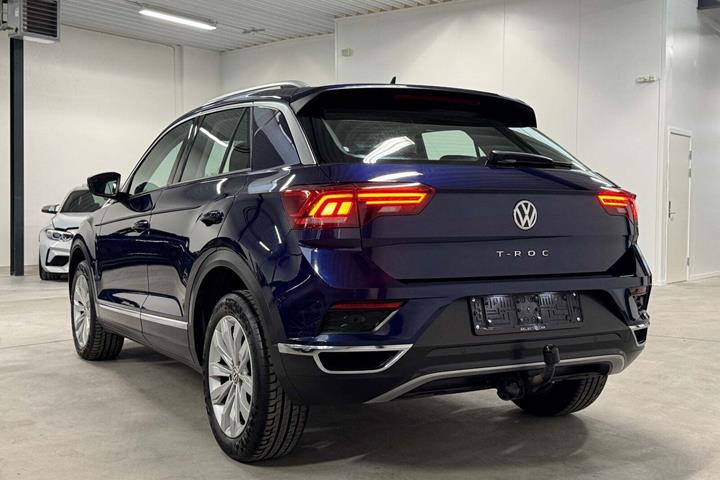 Blå VW T-Roc fra 2019