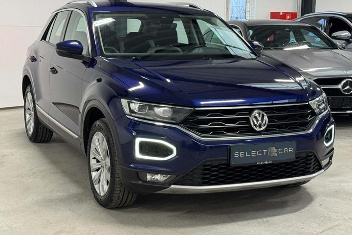Blå VW T-Roc fra 2019