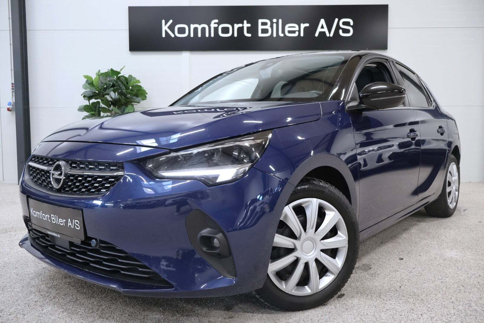 Blå Opel Corsa fra 2020