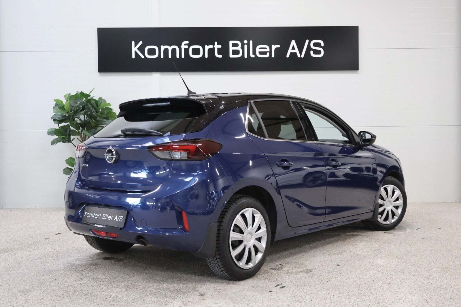 Blå Opel Corsa fra 2020