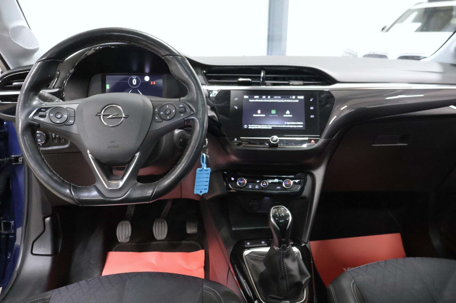 Blå Opel Corsa fra 2020