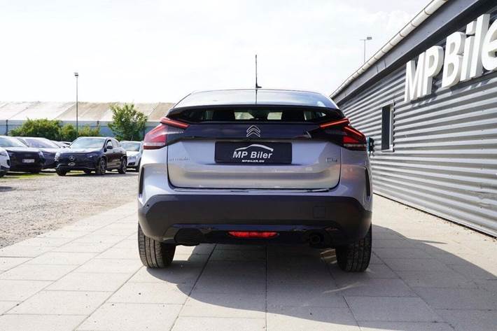 Grå Citroën C4 fra 2022
