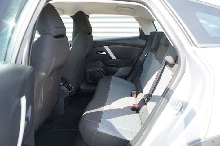 Grå Citroën C4 fra 2022