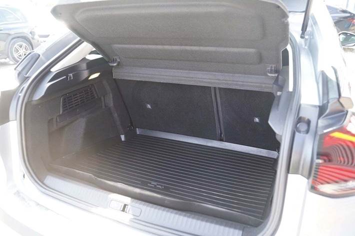 Grå Citroën C4 fra 2022