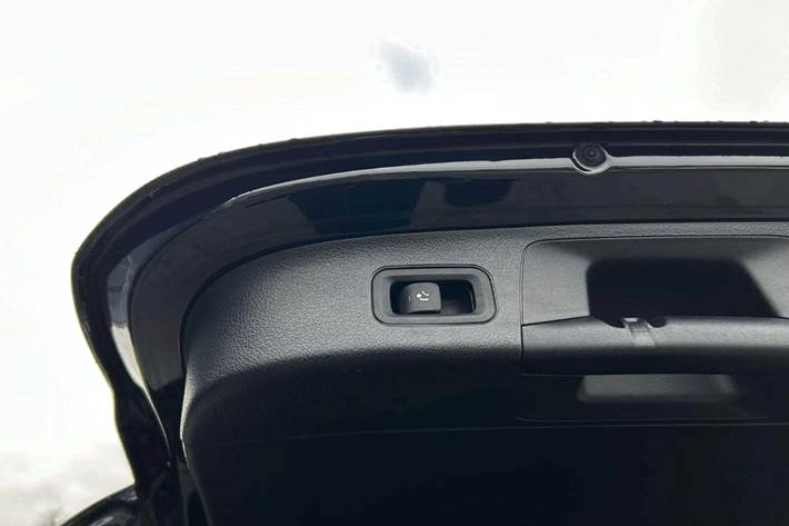 Sort Mercedes EQA250 fra 2022