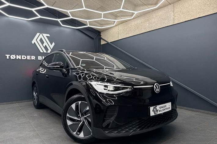 Sort VW ID.4 fra 2025 set udefra