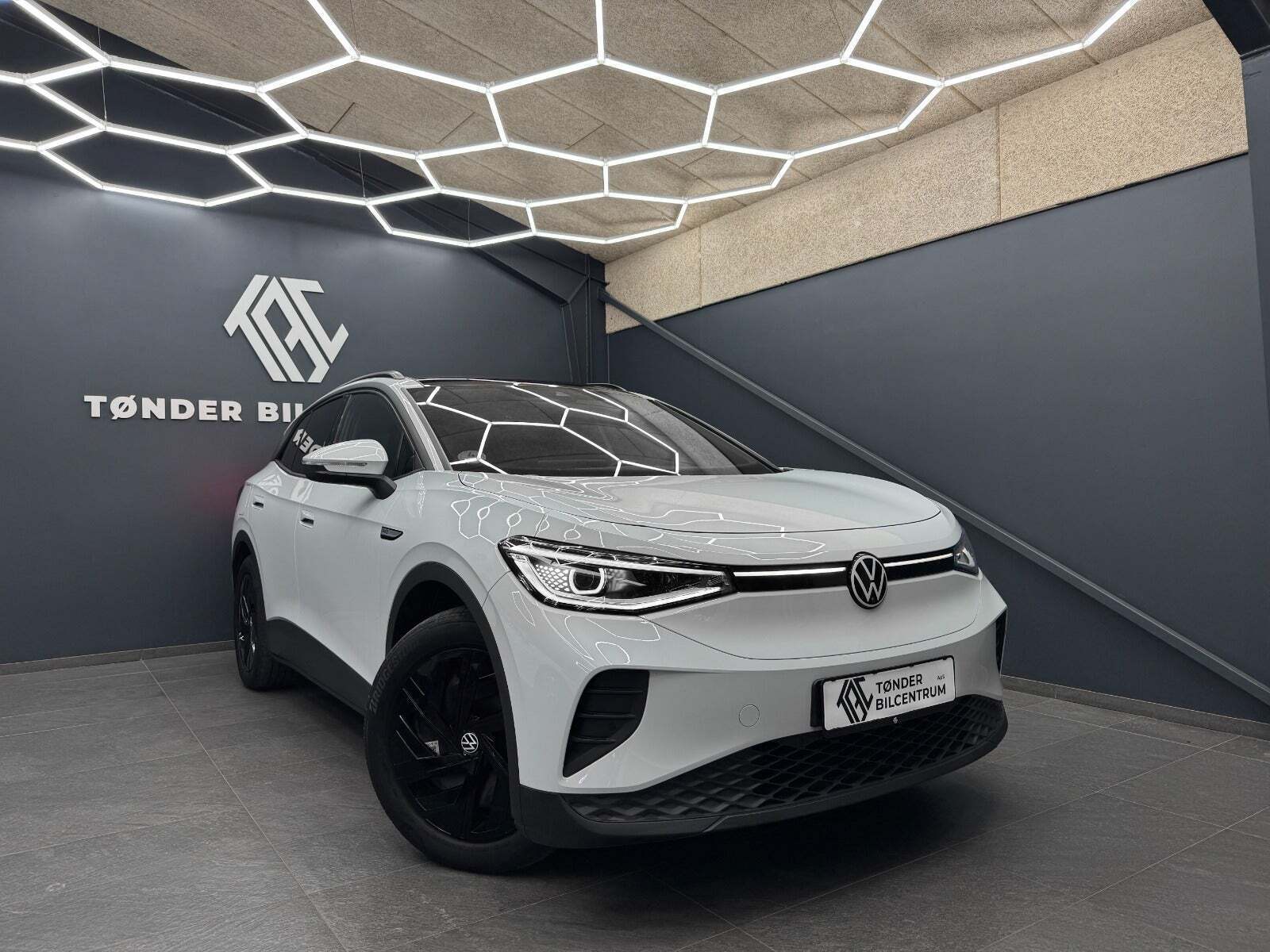 Hvid VW ID.4 fra 2021 set udefra