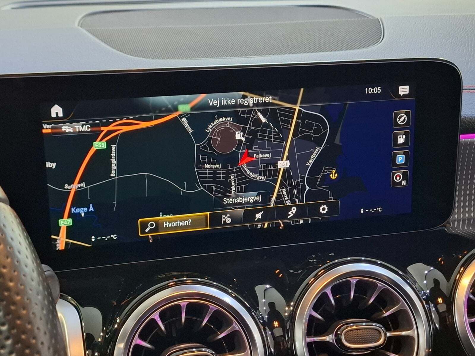 Hvid Mercedes EQB300 fra 2022