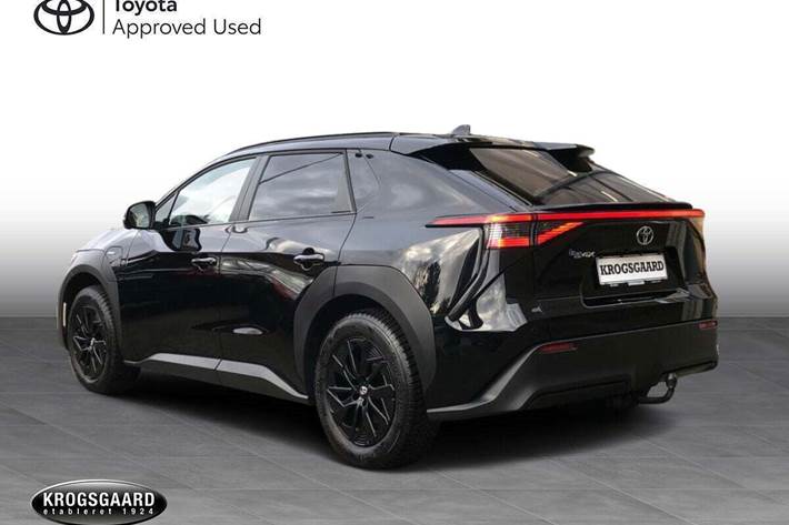 Sort Toyota BZ4X fra 2024