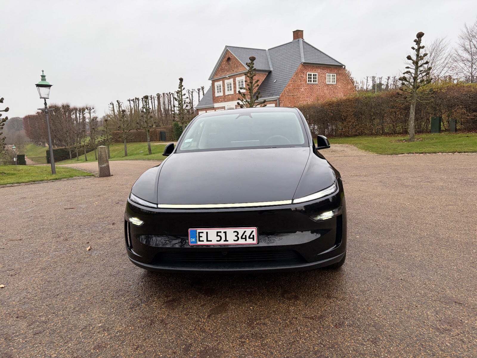 Tesla Model Y Long Range RWD