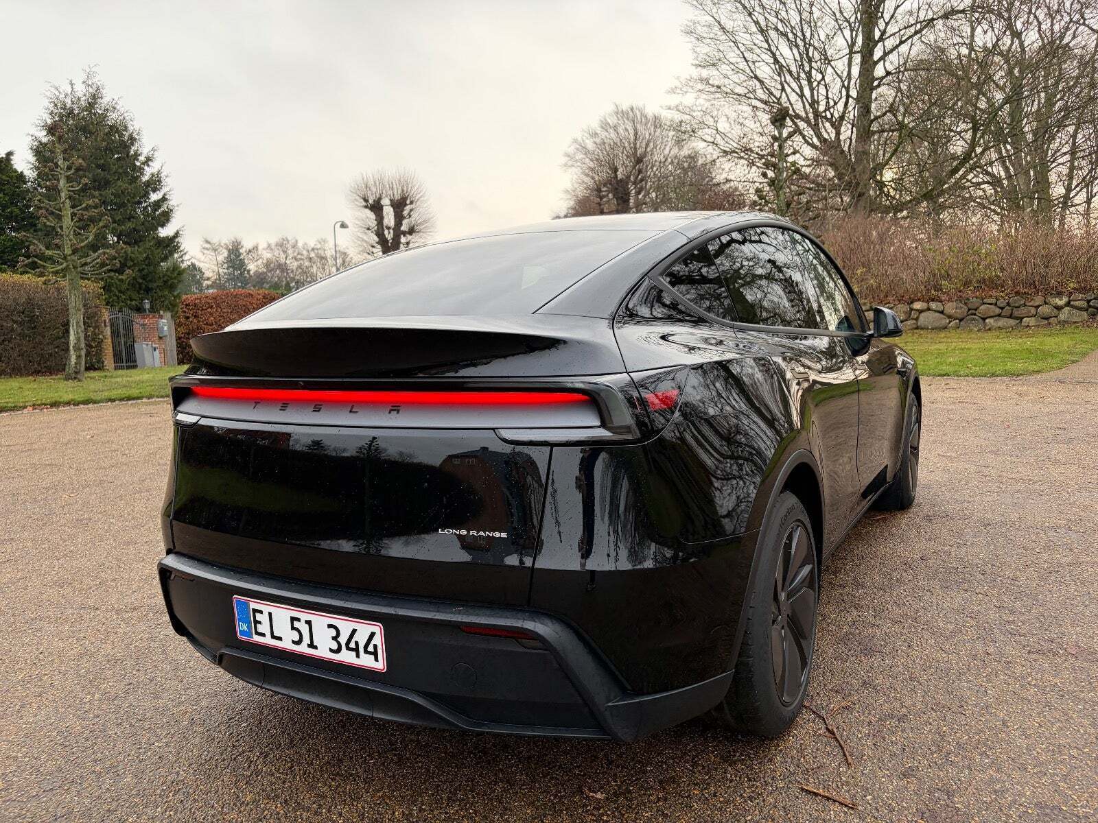 Tesla Model Y Long Range RWD