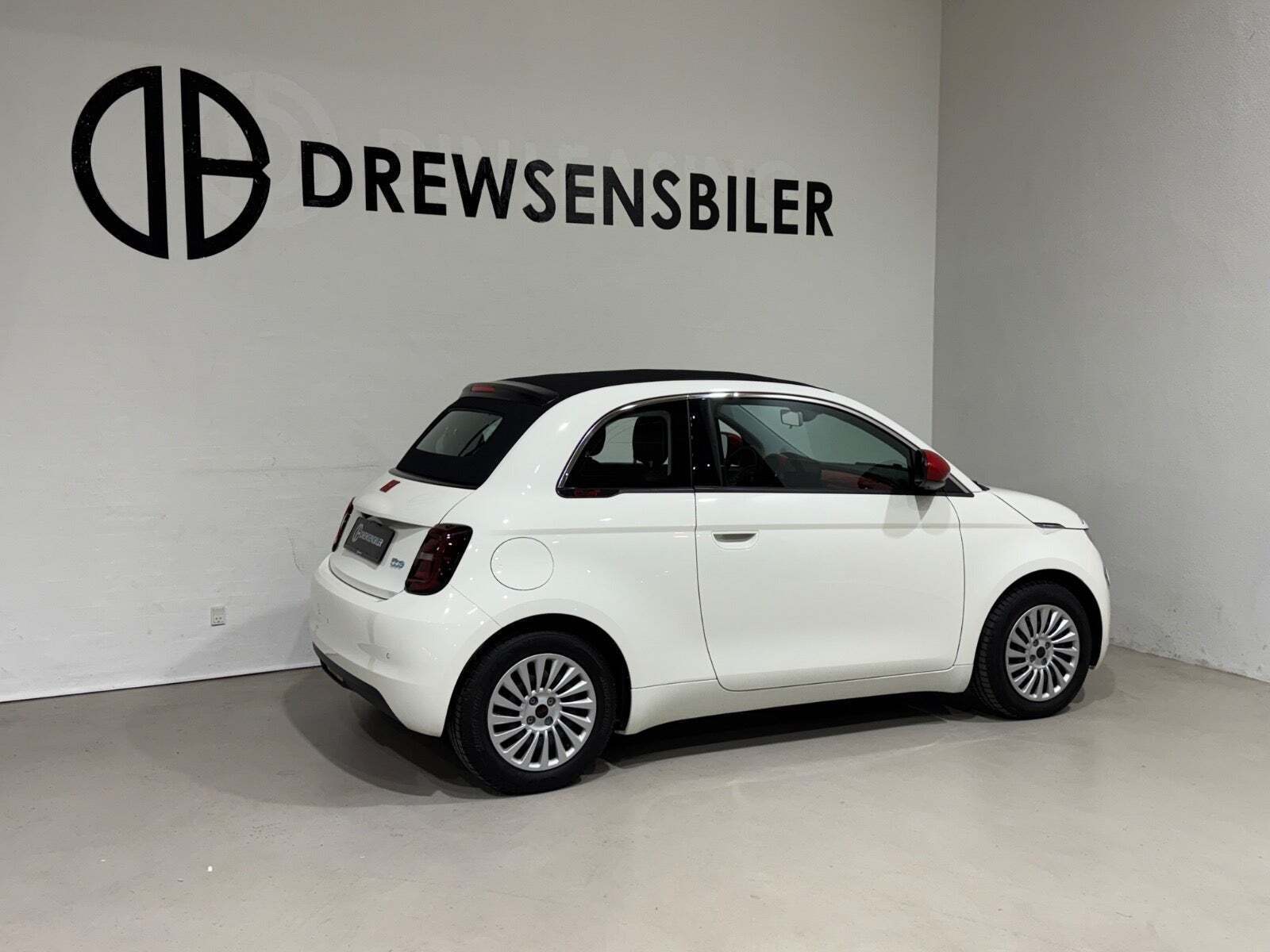 Fiat 500e 42 (RED) Cabrio