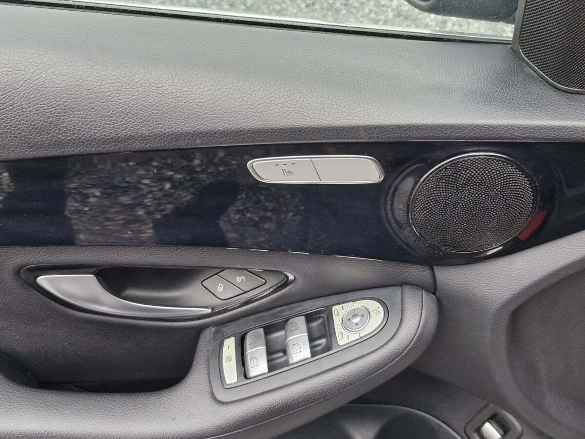 Sort Mercedes C220 d fra 2016