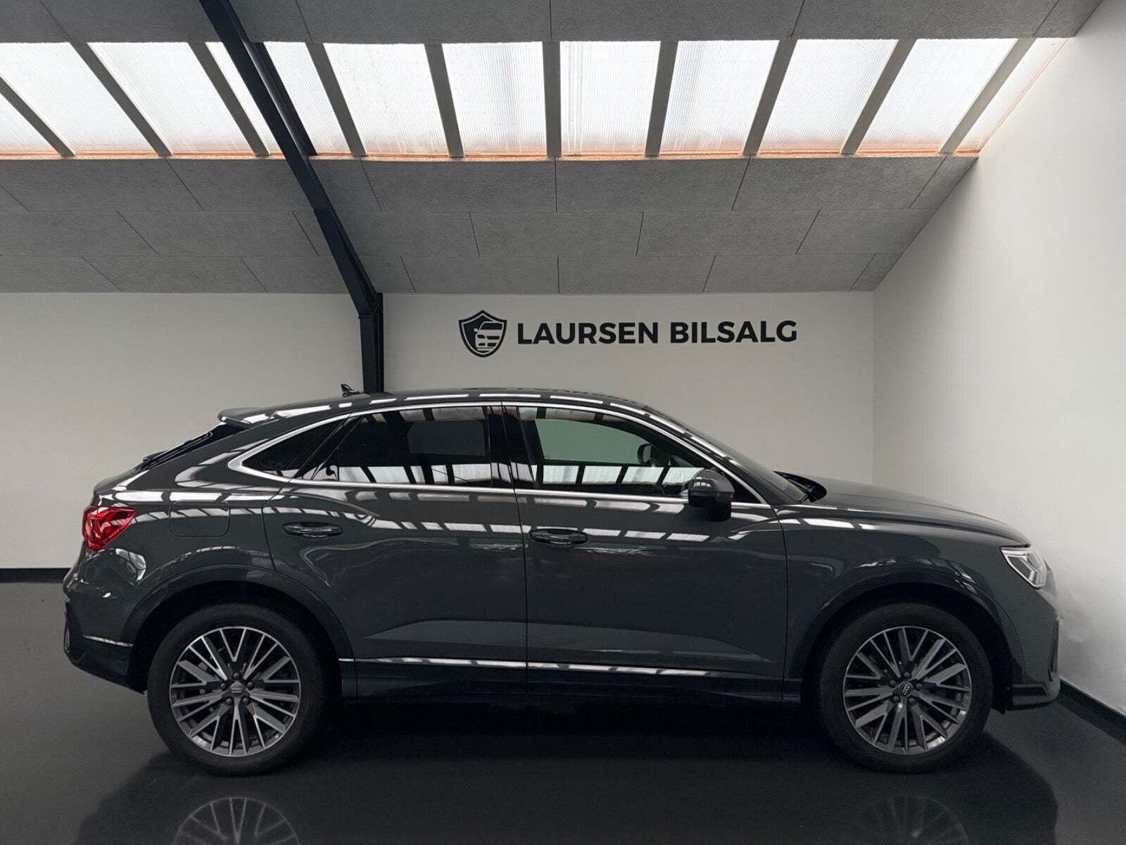 Audi Q3 45 TFSi e Attitude plus Sportback S-tr.