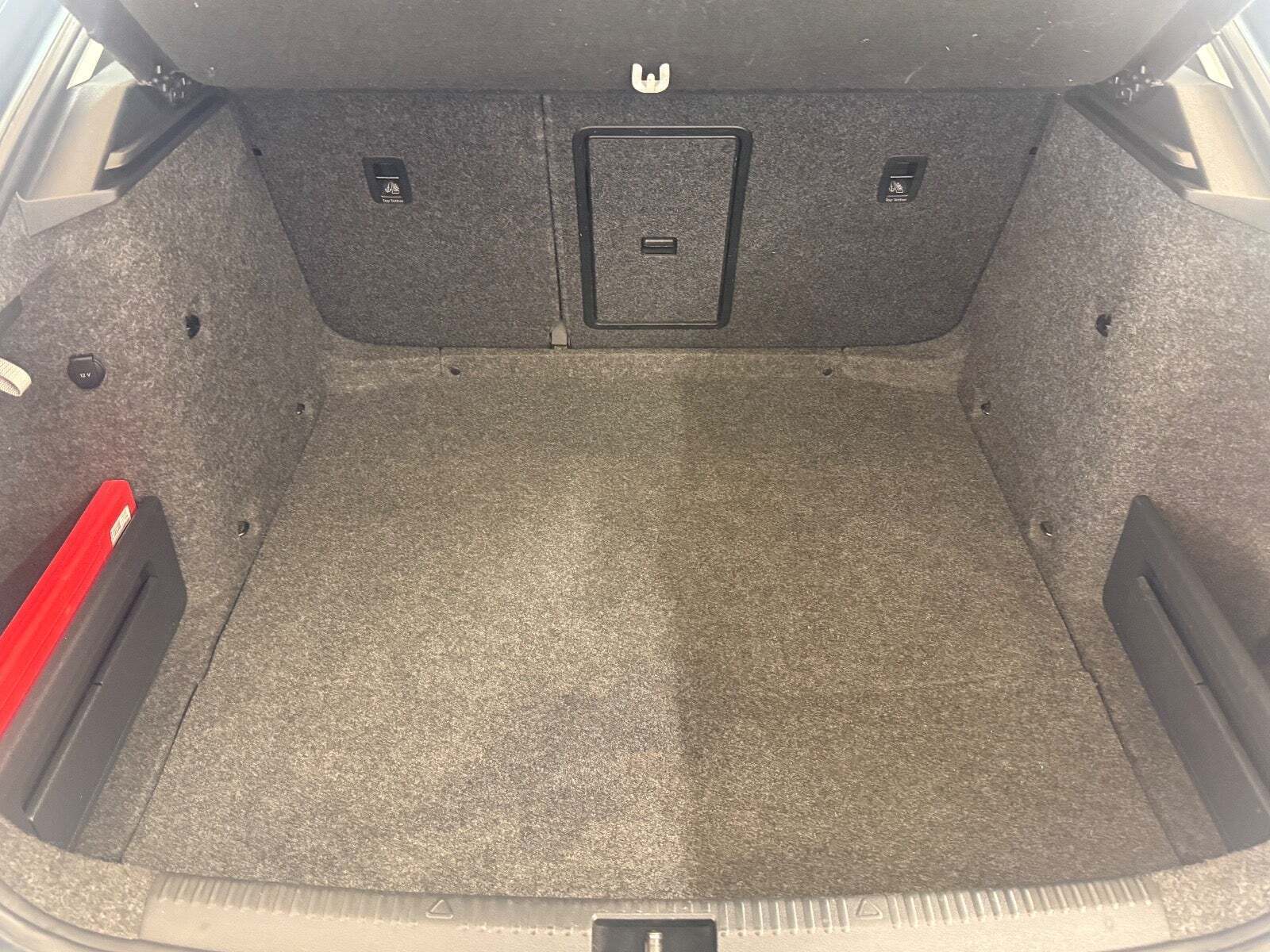 Grå Skoda Octavia fra 2015