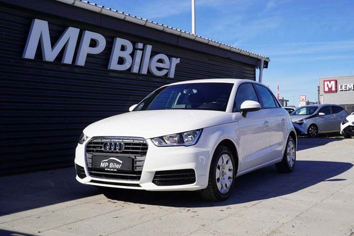 Hvid Audi A1 fra 2016 set udefra