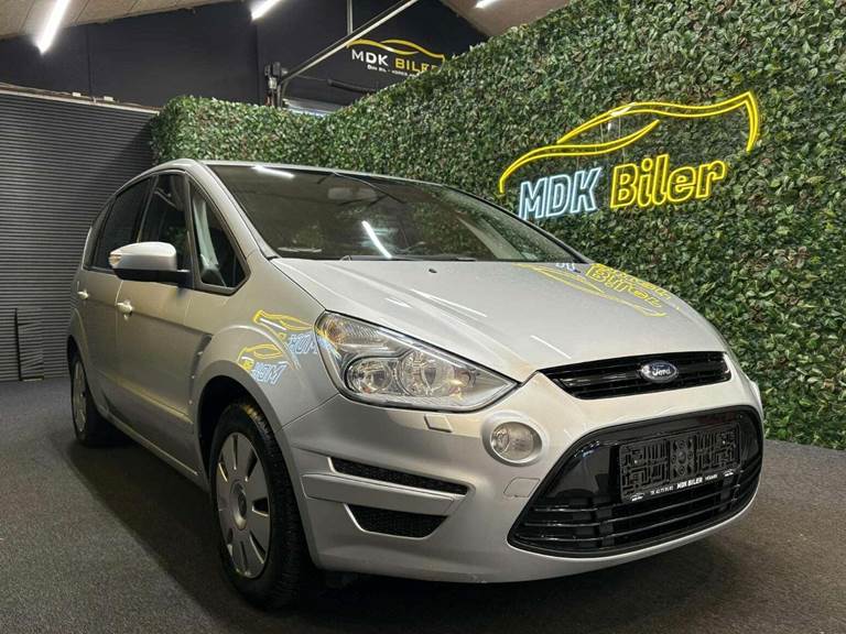Ford S-MAX 2,0 Titanium 7prs